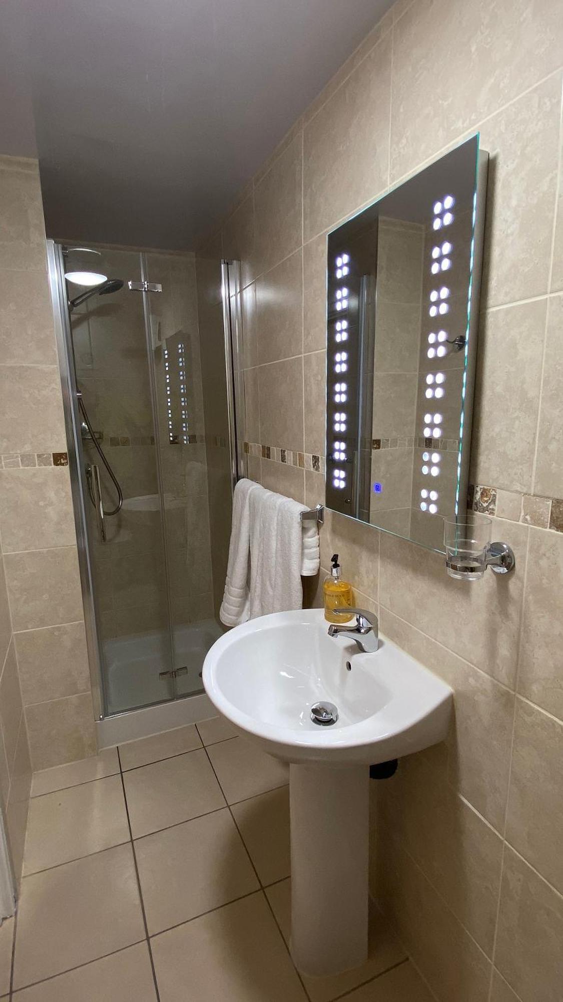 Butterchurn Guest House Otterburn Quarto foto